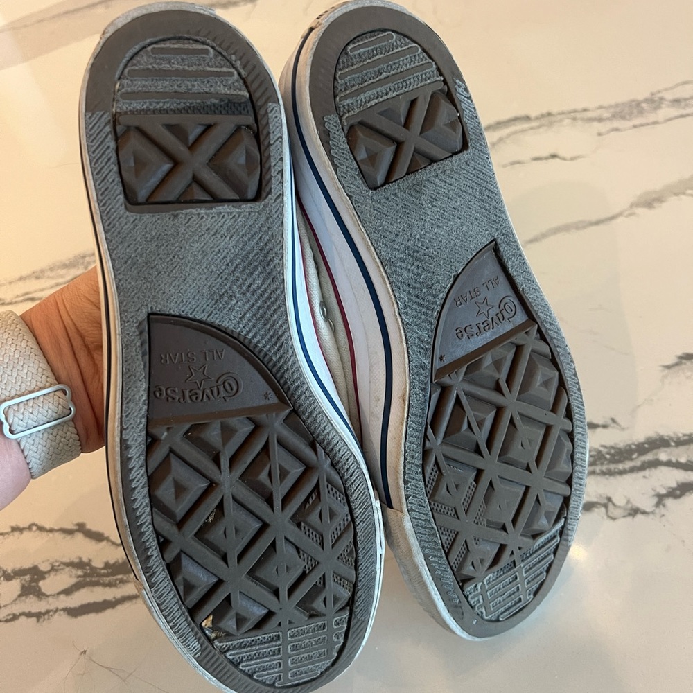 Converse Chucks - image 4